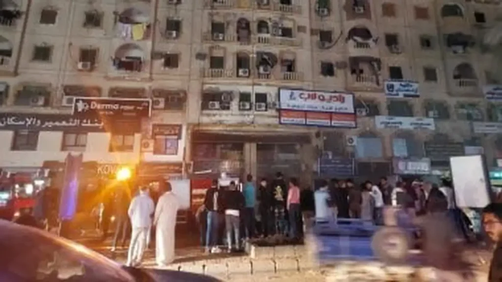 حريق مول تجاري بأسوان يثير قلق السكان قبل تدخل الحماية المدنية وإخماد النيران